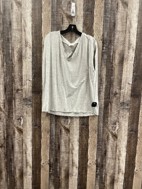 Top Short Sleeve Basic By Soma In Grey, Size: L